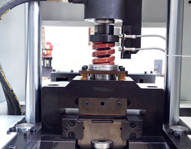 High-pressure-on-the-main-striking-head.jpg